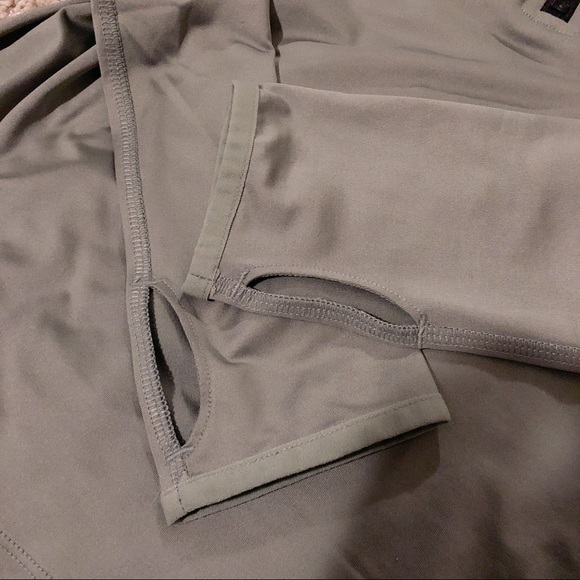 SOLD ON MERC: VS PINK Olive Green Ultimate Zip - Picture 3 of 6